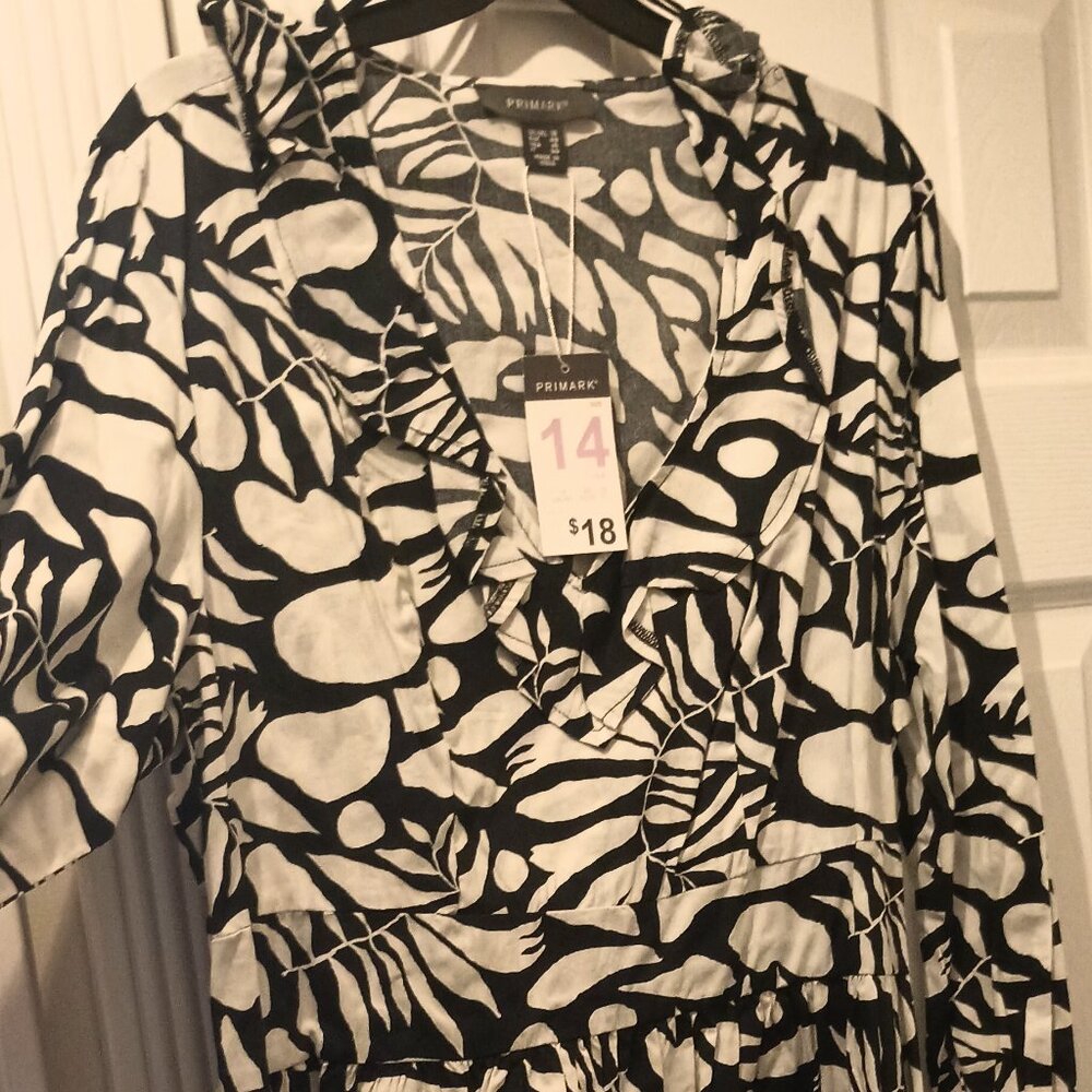 Black and white floral dress size 14
